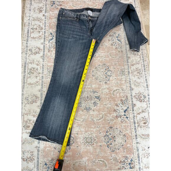 Z. Cavaricci Women’s Bootcut Jeans Size 16 – Medium Wash - Picture 8 of 12